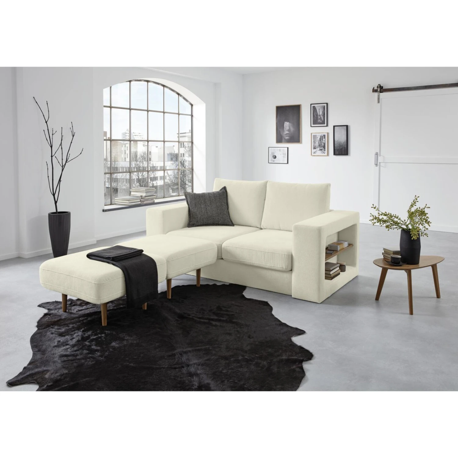Sofa mit 2 Hockern - LOOKS by Wolfgang Joop - creme - Armlehne mit Regal - 172 cm 4 Sofa mit 2 Hockern - LOOKS by Wolfgang Joop - creme - Armlehne mit Regal - 172 cm – Bild 4