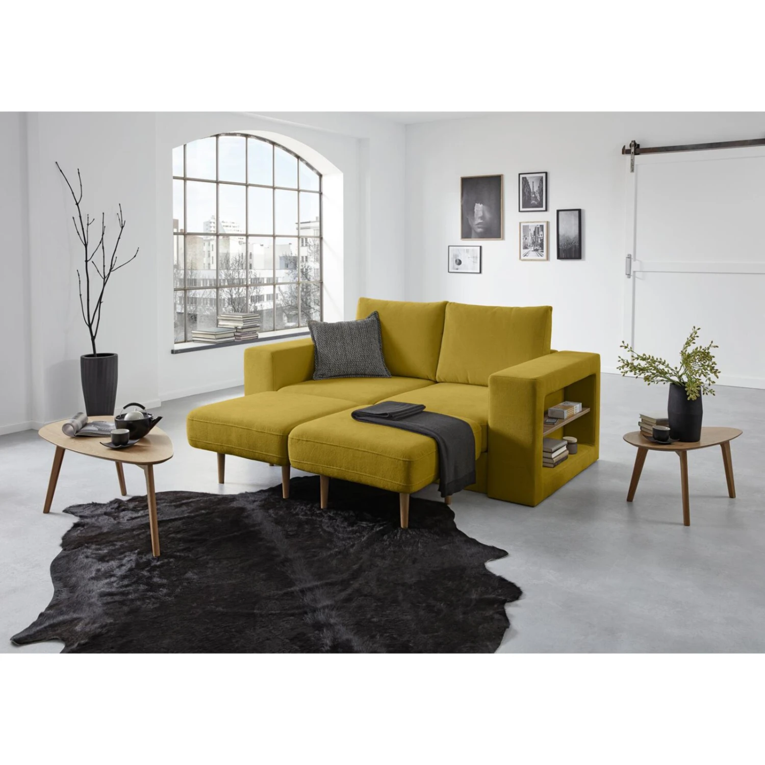 Sofa mit 2 Hockern - LOOKS by Wolfgang Joop - senf - Armlehne mit Regal - 172 cm 3 Sofa mit 2 Hockern - LOOKS by Wolfgang Joop - senf - Armlehne mit Regal - 172 cm – Bild 3